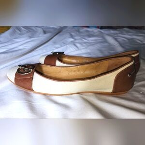 Nine West Courageous Cream Canvas brown Leather Shoes Size 7.5